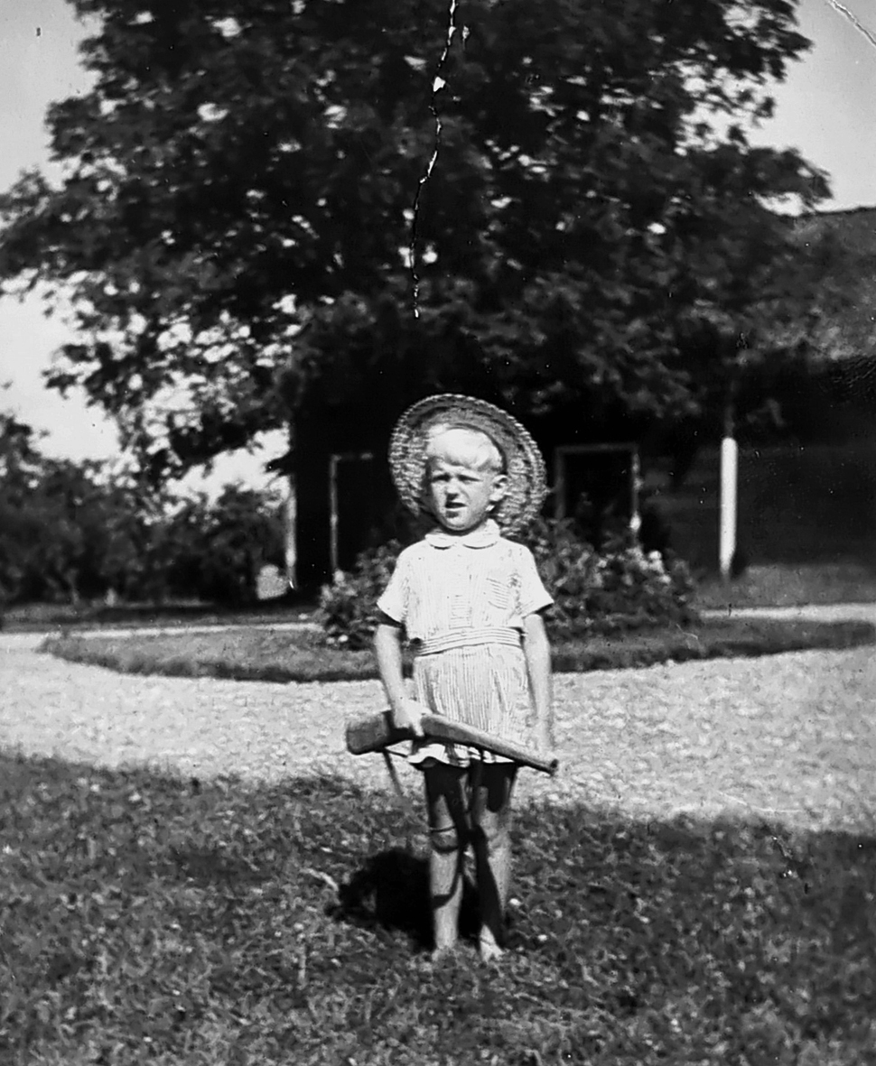 Gunnar i Syllerstorp 1948